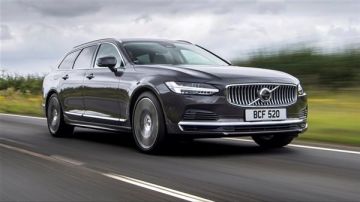 فولفو تودع رسميا أيقونتها العائلية V90 للتحول نحو السيارات الكهربائية