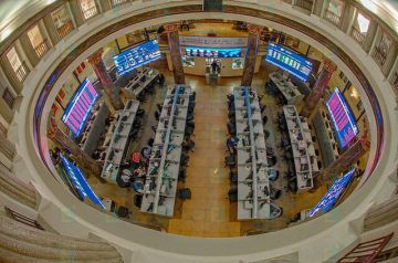 مشتريات محلية وعربية تصعد ببورصة مصر قرب مستوى 38150 نقطة مشتريات محلية وعربية تصعد ببورصة مصر قرب مستوى 38150 نقطة