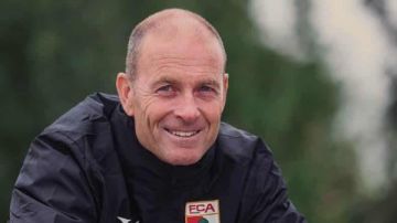 من الدنمارك لـ بلجيكا وألمانيا.. مشوار ياس سوروب مدرب الأهلي الجديد