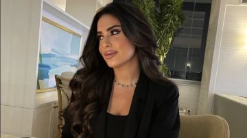ميرنا نور الدين تخطف الأنظار بإطلالة جذابة باللون الأسود ميرنا نور الدين تخطف الأنظار بإطلالة جذابة باللون الأسود