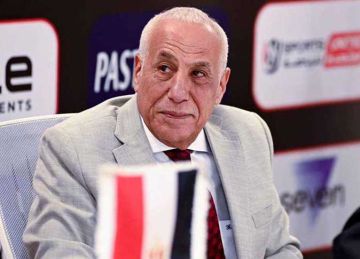 الزمالك: حسين لبيب لا يفكر فى الإستقالة (خاص) الزمالك: حسين لبيب لا يفكر فى الإستقالة (خاص)