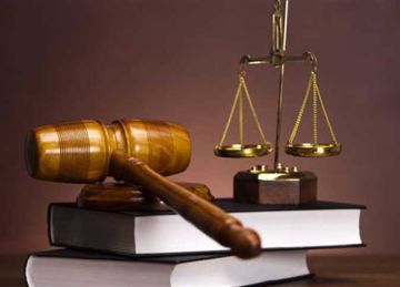 المؤبد لـ4 متهمين و15 عاما لآخر بتهمة خطف 5 أشخاص في نجع حمادي المؤبد لـ4 متهمين و15 عاما لآخر بتهمة خطف 5 أشخاص في نجع حمادي