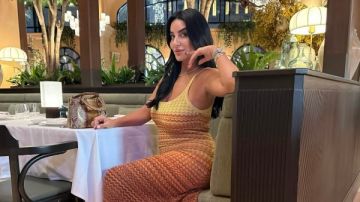 جوري بكر تخطف الأنظار بإطلالة أنيقة تجمع بين البساطة والفخامة