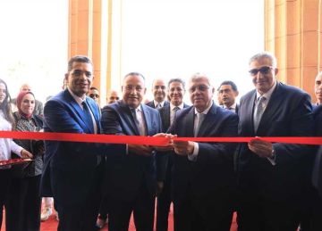 وزير التعليم العالي ورئيس جامعة الإسكندرية يفتتحان مشروع ترميم ورفع كفاءة مباني كلية الهندسة