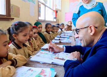 وزير التعليم يتفقد انتظام العملية التعليمية بمدارس أسيوط