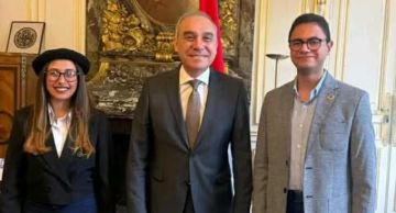 سفارة مصر بباريس تستقبل ممثلي مصر ببرنامج المواهب العلمية الشابة 