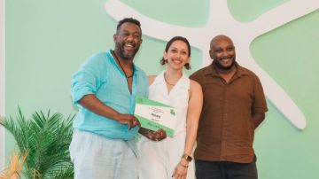 كارت أزرق يفوز بجائزة بينج بانج ستوديوز في سيني جونة