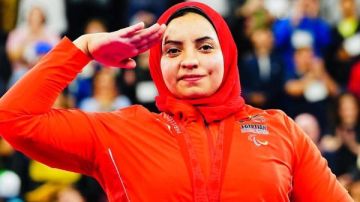 محافظ الشرقية يهنئ بطلة رفع الأثقال ريحاب رضوان لحصولها على ذهبية بطولة العالم محافظ الشرقية يهنئ بطلة رفع الأثقال ريحاب رضوان لحصولها على ذهبية بطولة العالم