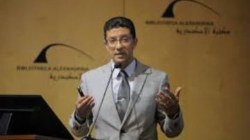 مدير مركز الخطوط بمكتبة الإسكندرية: روابط تاريخية فريدة بين دول حوض المتوسط مدير مركز الخطوط بمكتبة الإسكندرية: روابط تاريخية فريدة بين دول حوض المتوسط