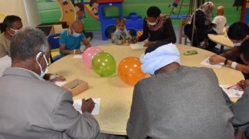 دعما لأبطال الحياة.. المحاربون القدامى يشاركون أطفال الأورام رسم بانوراما أكتوبر دعما لأبطال الحياة.. المحاربون القدامى يشاركون أطفال الأورام رسم بانوراما أكتوبر