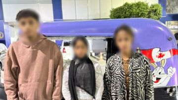 ملابس فاضحة في الشارع.. القبض على فتاتين بعد انتشار صورهما على السوشيال ميديا ملابس فاضحة في الشارع.. القبض على فتاتين بعد انتشار صورهما على السوشيال ميديا