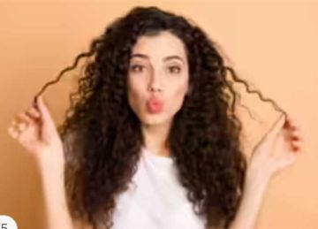 من غير شامبو.. طريقة الحفاظ على نظافة الشعر بمواد طبيعية من غير شامبو.. طريقة الحفاظ على نظافة الشعر بمواد طبيعية