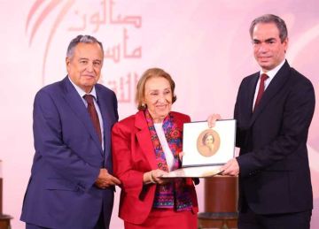 منح وسام ماسبيرو لرواد الإعلام حسن حامد وأمينة صبري وهالة الحديدي