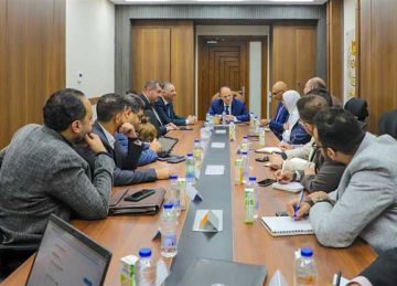 هيئة الدواء تبحث آليات تنفيذ مشروع الروشتة الرقمية.. و الغمراوي : نعمل على بناء منظومة رقمية هيئة الدواء تبحث آليات تنفيذ مشروع الروشتة الرقمية.. و الغمراوي : نعمل على بناء منظومة رقمية