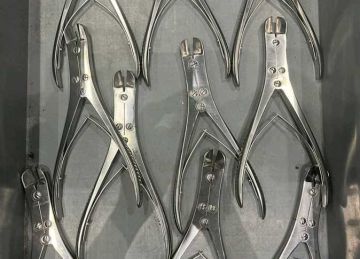 إحباط تهريب 4 آلاف قطعة مستلزمات طب وجراحة العظام بمطار الإسكندرية