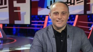 بعد تصريحات أرض أكتوبر.. الزمالك يشكو أسامة حسني للمجلس الأعلى للإعلام