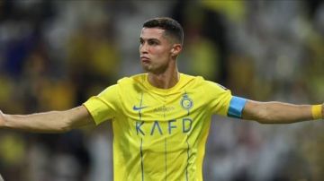 كريستيانو رونالدو.. أربع سنوات من الغياب عن منصات التتويج ماذا حدث؟ كريستيانو رونالدو.. أربع سنوات من الغياب عن منصات التتويج ماذا حدث؟