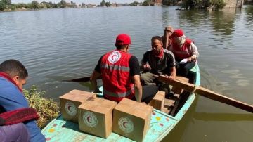 الهلال الأحمر يطلق قافلة إغاثية عاجلة لمتضرري ارتفاع منسوب النيل بالمنوفية صور