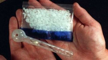 شقيقه يتعاطى الشابو.. كشف غموض جثة عثر عليها الأمن بزراعات نجع حمادى شقيقه يتعاطى الشابو.. كشف غموض جثة عثر عليها الأمن بزراعات نجع حمادى