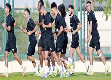 فيريرا يرفع الحمل البدني للاعبي الزمالك استعدادا لمواجهة ديكاداها فيريرا يرفع الحمل البدني للاعبي الزمالك استعدادا لمواجهة ديكاداها