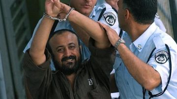 مانديلا فلسطين.. هل يدرس ترامب تعيين مروان البرغوثي حاكما لغزة؟ مانديلا فلسطين.. هل يدرس ترامب تعيين مروان البرغوثي حاكما لغزة؟