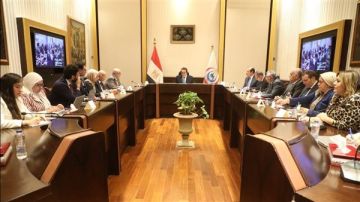وزير الصحة يؤكد التزام الدولة المصرية بتقديم الدعم الطبي للأشقاء الفلسطينيين وزير الصحة يؤكد التزام الدولة المصرية بتقديم الدعم الطبي للأشقاء الفلسطينيين