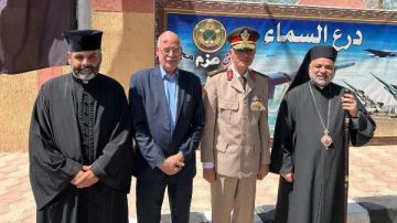 الأنبا عمانوئيل يشارك في احتفالات ذكرى نصر أكتوبر الأنبا عمانوئيل يشارك في احتفالات ذكرى نصر أكتوبر