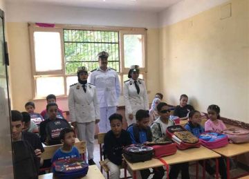 التعليم والشرطة يحتفلان بـ يوم العصا البيضاء مع طلاب مدرسة النور للمكفوفين بالمنيا التعليم والشرطة يحتفلان بـ يوم العصا البيضاء مع طلاب مدرسة النور للمكفوفين بالمنيا