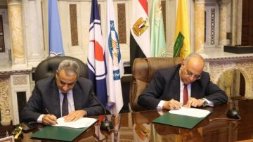 بحوث الصحراء والعامة للبترول يوقعان بروتوكول تعاون لإقامة مجتمع تنموي ذكي في جنوب سيناء بحوث الصحراء والعامة للبترول يوقعان بروتوكول تعاون لإقامة مجتمع تنموي ذكي في جنوب سيناء