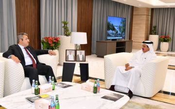 رئيس غرفة قطر والسفير المصري يبحثان التعاون التجاري والاستثماري