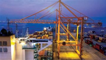 رغم ارتفاعات متتالية في الأسعار.. القطاع الخاص غير النفطي ينمو بوتيرة أبطأ في سبتمبر 2025