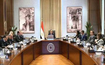 مدبولي: مصر ملتزمة ببرنامج الإصلاح الاقتصادي بالتعاون مع صندوق النقد الدولي مدبولي: مصر ملتزمة ببرنامج الإصلاح الاقتصادي بالتعاون مع صندوق النقد الدولي