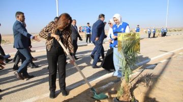 إطلاق المرحلة الرابعة من المبادرة الرئاسية لزراعة 100 مليون شجرة من الوادي الجديد إطلاق المرحلة الرابعة من المبادرة الرئاسية لزراعة 100 مليون شجرة من الوادي الجديد