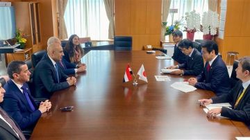  عبداللطيف : نحرص على الاستفادة من التجربة اليابانية الرائدة في تطوير التعليم