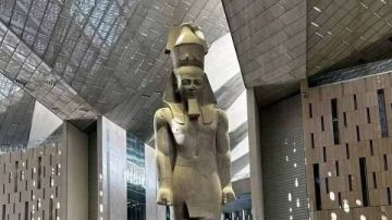 عمال السياحة العرب: المتحف المصري الكبير قصة صنعتها أجيال متعاقبة عمال السياحة العرب: المتحف المصري الكبير قصة صنعتها أجيال متعاقبة