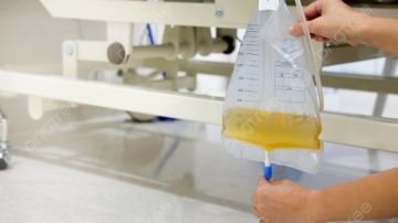 كيف يتطهر المريض الذي يركب قسطرة البول للصلاة؟..الإفتاء تجيب