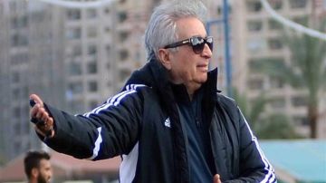 أحمد حسن يكشف مصير حلمي طولان وموقف رباعي بيراميدز أحمد حسن يكشف مصير حلمي طولان وموقف رباعي بيراميدز