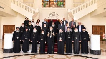 البابا تواضروس يتفقد الأكاديمية اللاهوتية في المقر البابوي بلوجوس