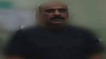 المصريون يتبرأون من المتهم بصفع مسن السويس دعوات لمقاطعة محلاتهم.. وملاك الإيجار القديم يتنصلون من فعلته المصريون يتبرأون من المتهم بصفع مسن السويس دعوات لمقاطعة محلاتهم.. وملاك الإيجار القديم يتنصلون من فعلته