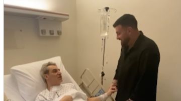 بعد تعرضه لوعكة صحية.. نقل الشاعر أحمد ماضي للمستشفى