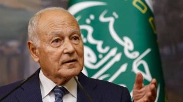 جامعة الدول: زيارة أبو الغيط لـ بيروت لدعم الحكومة اللبنانية في بسط سيادتها على أراضيها جامعة الدول: زيارة أبو الغيط لـ بيروت لدعم الحكومة اللبنانية في بسط سيادتها على أراضيها