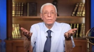 حسام موافي يكشف ضرر الكحوليات على الكبد والأعصاب الطرفية .. فيديو