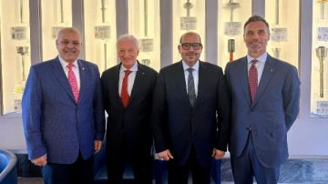 صفقة القرن الأولمبية.. إدريس يوقع بروتوكول تعاون بين مصر وإيطاليا صفقة القرن الأولمبية.. إدريس يوقع بروتوكول تعاون بين مصر وإيطاليا