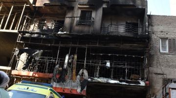 في وجود مدير الأمن والمحافظ.. العثور على 3 جثث ضحايا حريق عقار فيصل