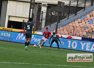 هاني رمزي: الأهلي يعاني من خلل دفاعي وعشوائية هاني رمزي: الأهلي يعاني من خلل دفاعي وعشوائية