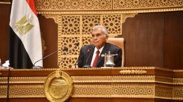 رئيس الشيوخ يعلن أسماء رؤساء الهيئات البرلمانية للأحزاب الممثلة في المجلس رئيس الشيوخ يعلن أسماء رؤساء الهيئات البرلمانية للأحزاب الممثلة في المجلس