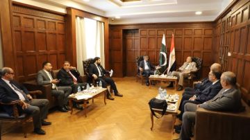 غرفة الإسكندرية تستقبل سفير باكستان لبحث تعزيز التعاون المشترك غرفة الإسكندرية تستقبل سفير باكستان لبحث تعزيز التعاون المشترك