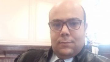 لحق بأبيه.. تفاصيل وفاة نجل محامى الإسكندرية حزنا على مرض رضيعه