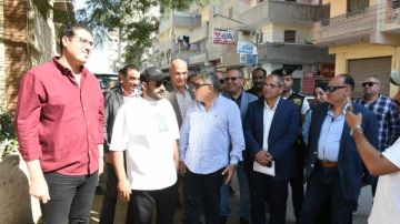 محافظ الدقهلية يتفقد التزام مواقف الركاب ومحطات الوقود بالتعريفة الجديدة