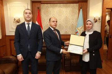 محافظ كفرالشيخ يكرم فريق عمل مركز نظم المعلومات الجيومكانية وعددا من مديري الوحدات المتميزة بالمراكز والمدن